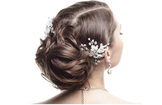 Идеи на тему «Bridal flower crown» (25) | цветы в волосах, свадебные прически, цветочные волосы